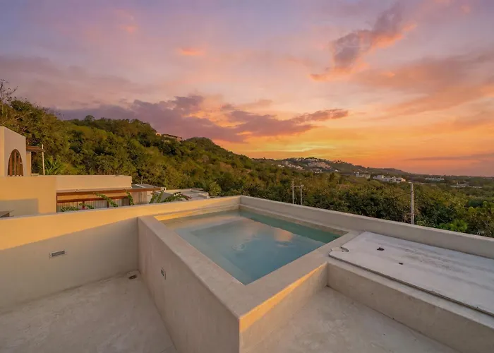 Kahaya - Scenic 2br With Pool & Ocean View أُلُواتو
