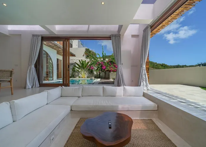 Kahaya - Scenic 2br With Pool & Ocean View