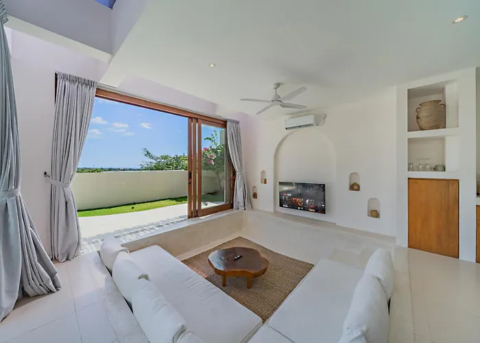 Kahaya - Scenic 2br With Pool & Ocean View