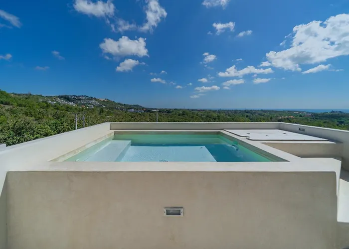 Kahaya - Scenic 2br With Pool & Ocean View Villa Uluwatu