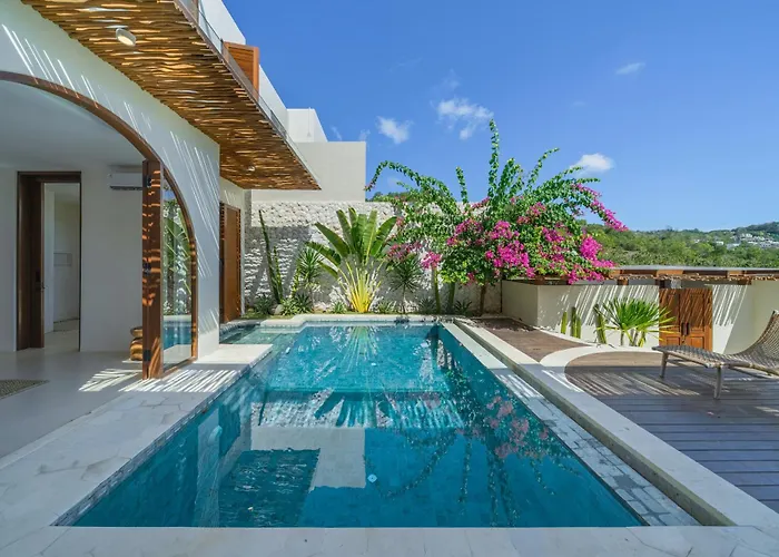Kahaya - Scenic 2br With Pool & Ocean View فيلة *